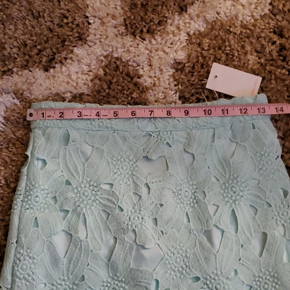 Nasty Gal Selene Lace Skirt size M - Picture 7 of 7